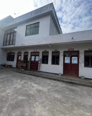贵南客运专线铁路爆破施工对周边建筑物影响_露天爆破