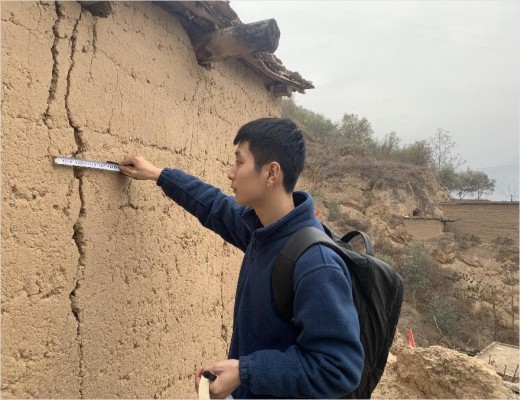 天陇铁路二标马街隧道建筑物入户调查_undefined